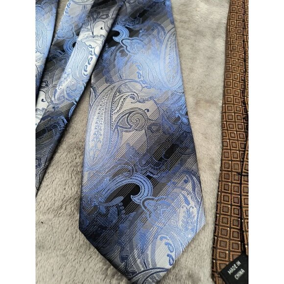 Men's Silk Necktie Lot of 2 Van Heusen Geo Print 59" Blue Tie 62" Brown Tie - Picture 3 of 12